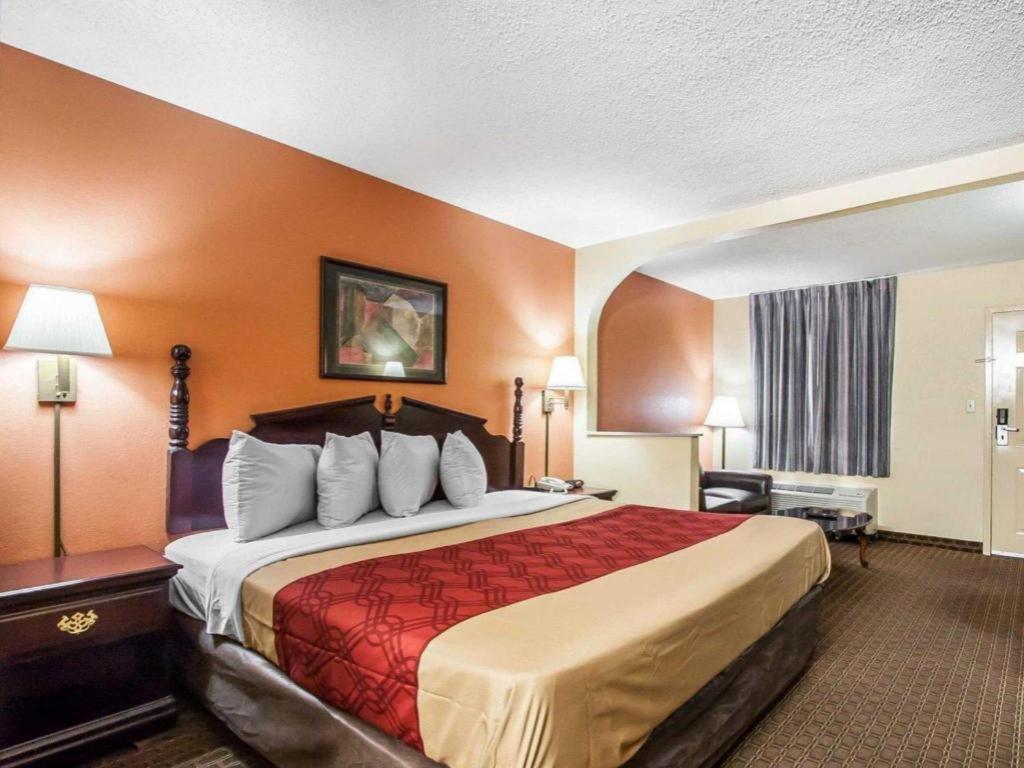 Econo Lodge Inn & Suites I-20, Exit 73 Tuscaloosa Exterior foto